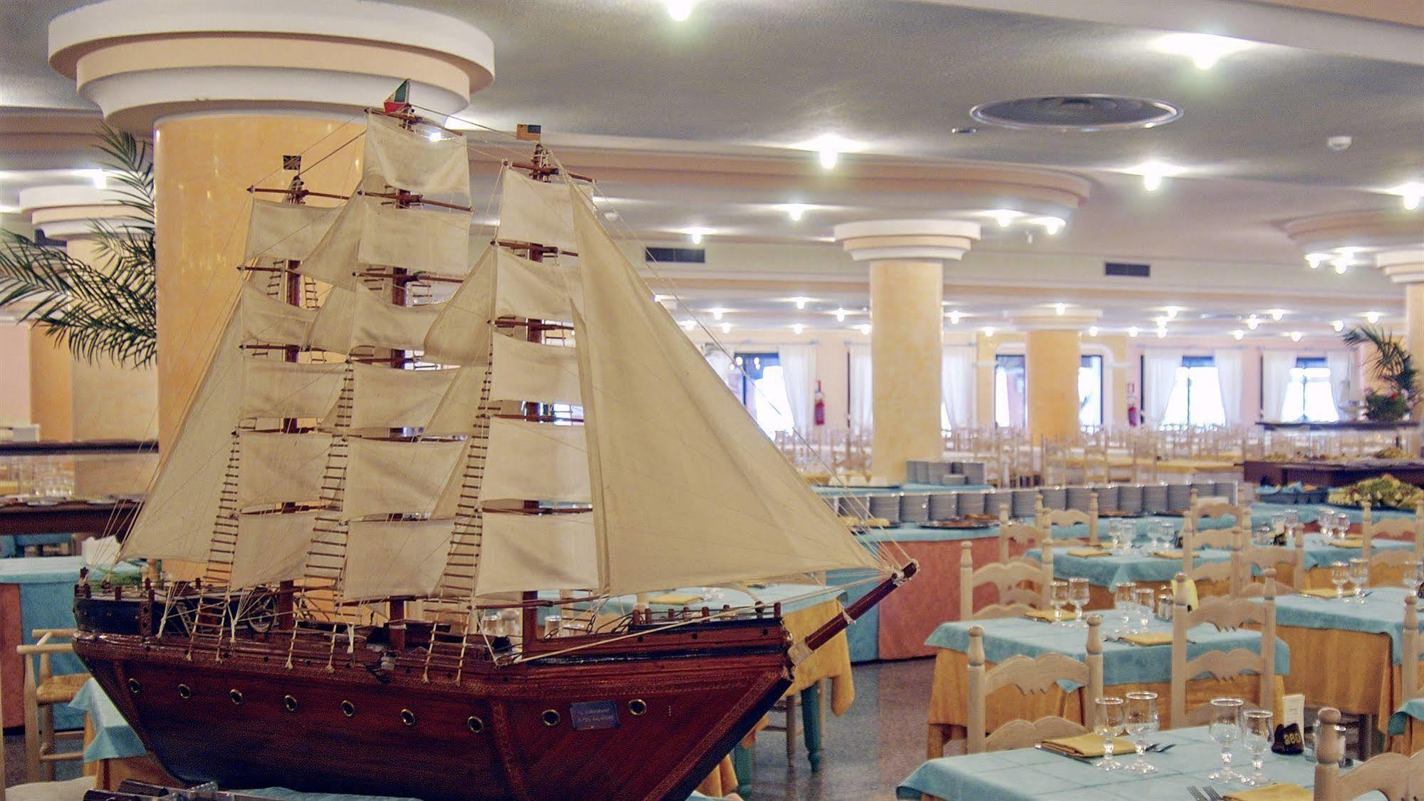 גולפו אראנצ'י Club Hotel Baia Aranzos מראה חיצוני תמונה
